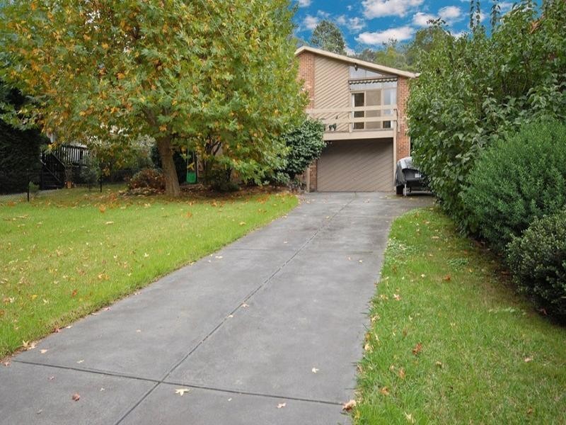 25 MULAWA Street, Croydon North VIC 3136