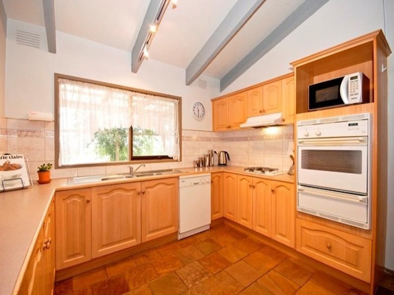 35 SUGARLOAF Drive, Chirnside Park VIC 3116