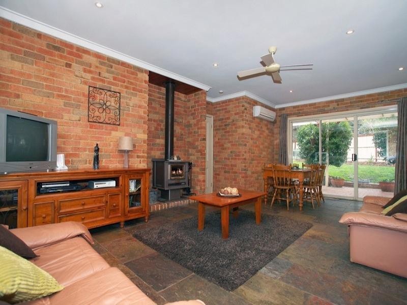 43 SETTLERS HILL Crescent, Croydon Hills VIC 3136