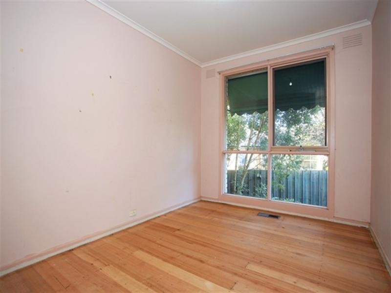 1 KENWOOD Crescent, Ringwood VIC 3134