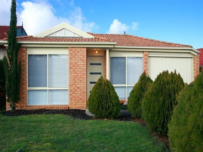19 BILLANOOK Way, Chirnside Park VIC 3116