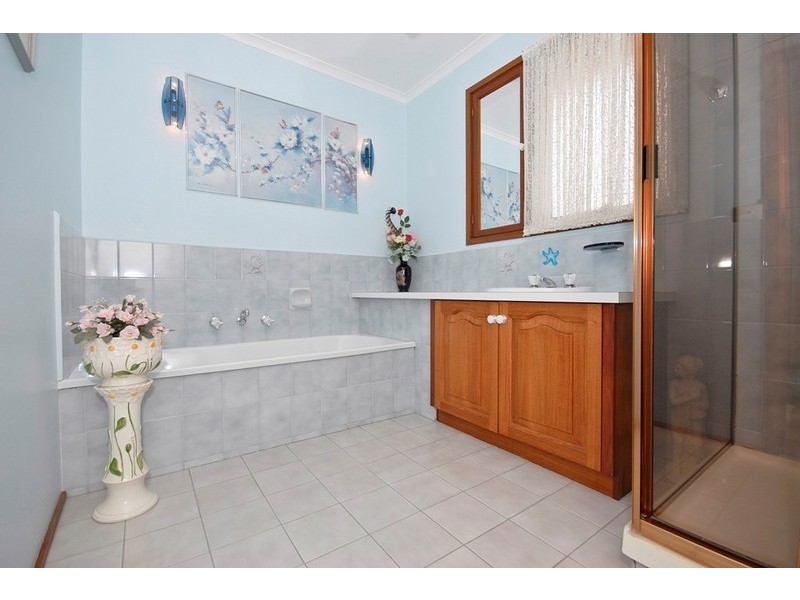 7 BEMM Court, Croydon Hills VIC 3136