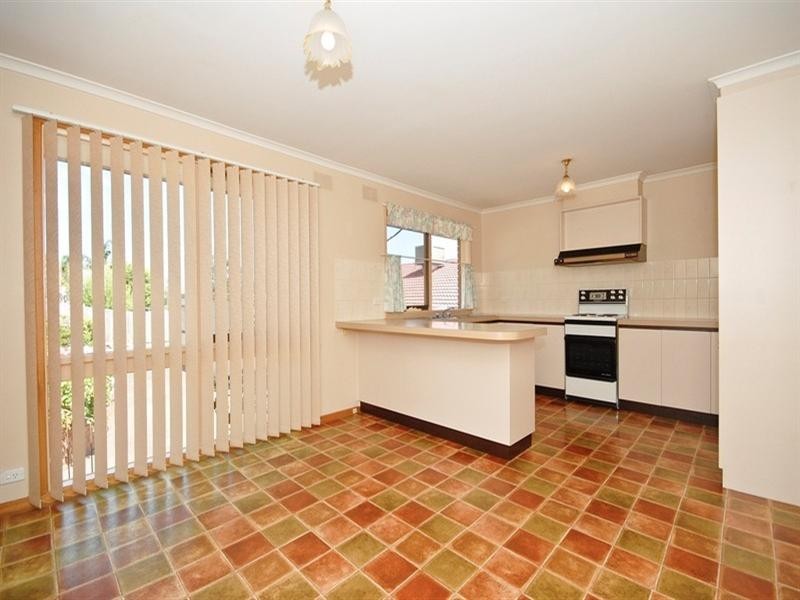 6 CRESTWAY, Lilydale VIC 3140