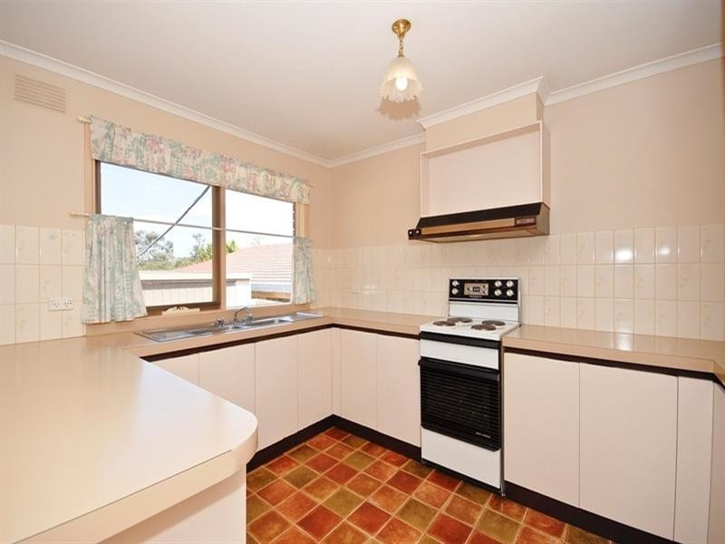 6 CRESTWAY, Lilydale VIC 3140