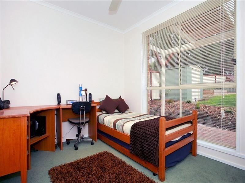 43 Settlers Hill Crescent, Croydon Hills VIC 3136