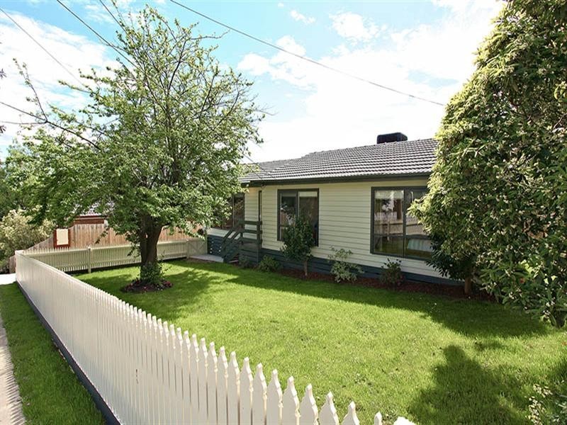 26 DUNOON Street, Mooroolbark VIC 3138