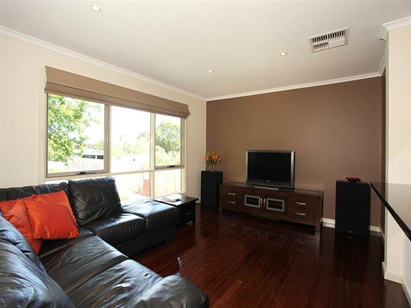 26 DUNOON Street, Mooroolbark VIC 3138
