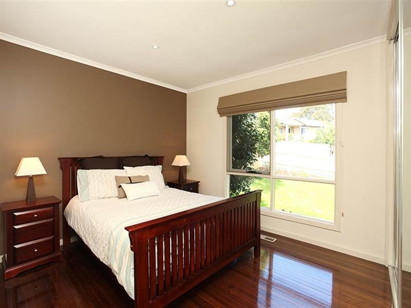 26 DUNOON Street, Mooroolbark VIC 3138