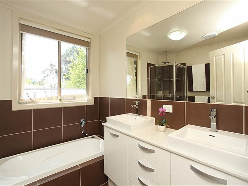 26 DUNOON Street, Mooroolbark VIC 3138