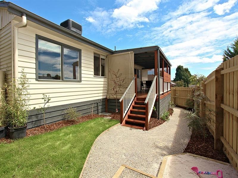 26 DUNOON Street, Mooroolbark VIC 3138