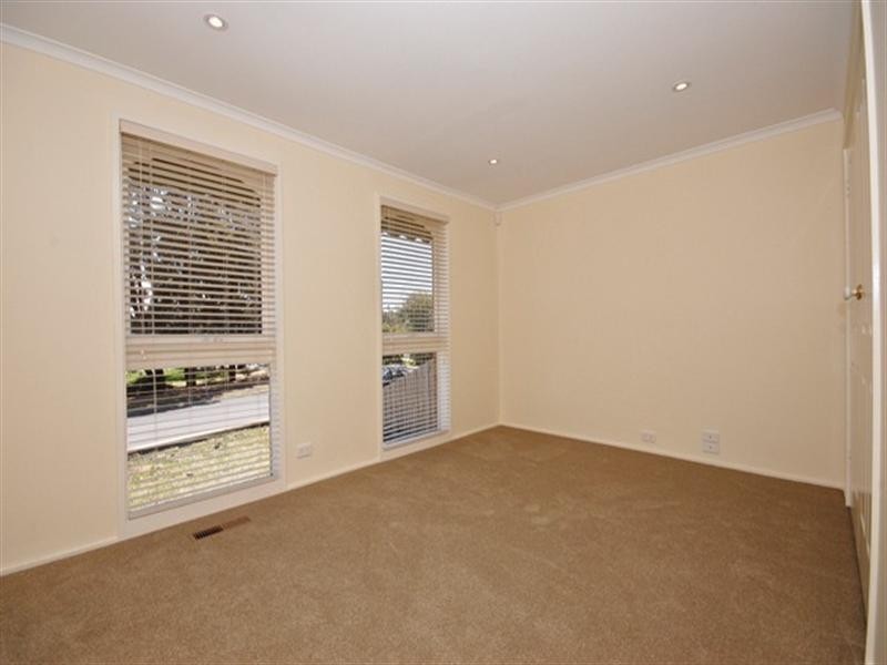 48 KIMBERLEY Drive, Chirnside Park VIC 3116