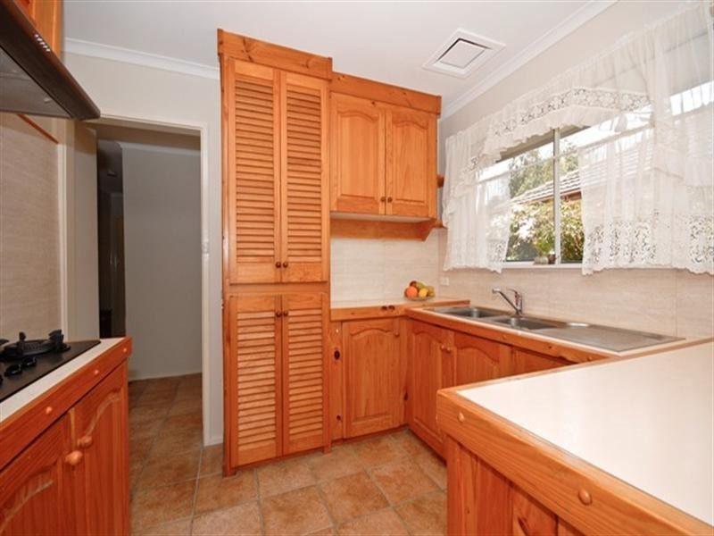 32 LEE ANN Crescent, Croydon VIC 3136