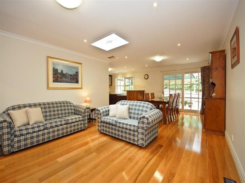 27 CLARKEDALE Rise, Kilsyth South VIC 3137