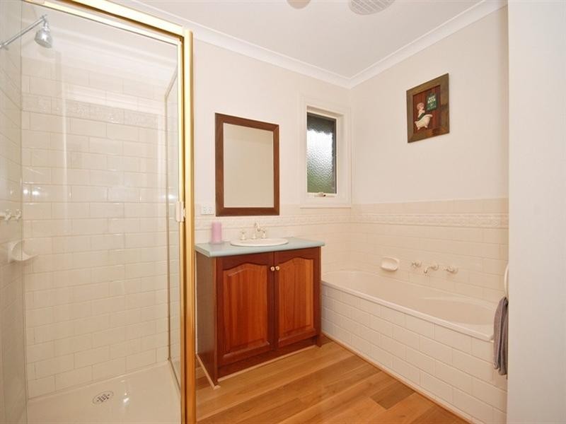 27 CLARKEDALE Rise, Kilsyth South VIC 3137