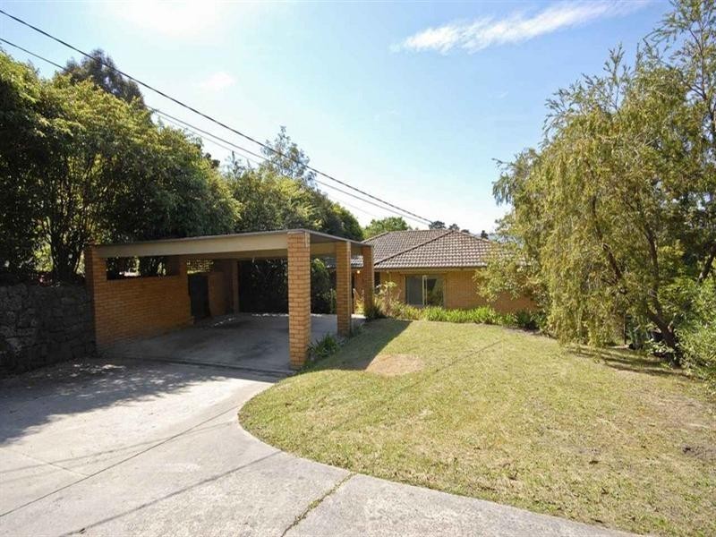 63 Montana Parade, Croydon VIC 3136