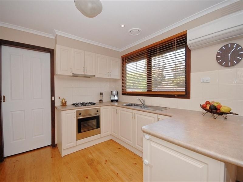 42 HARVEST Drive, Chirnside Park VIC 3116