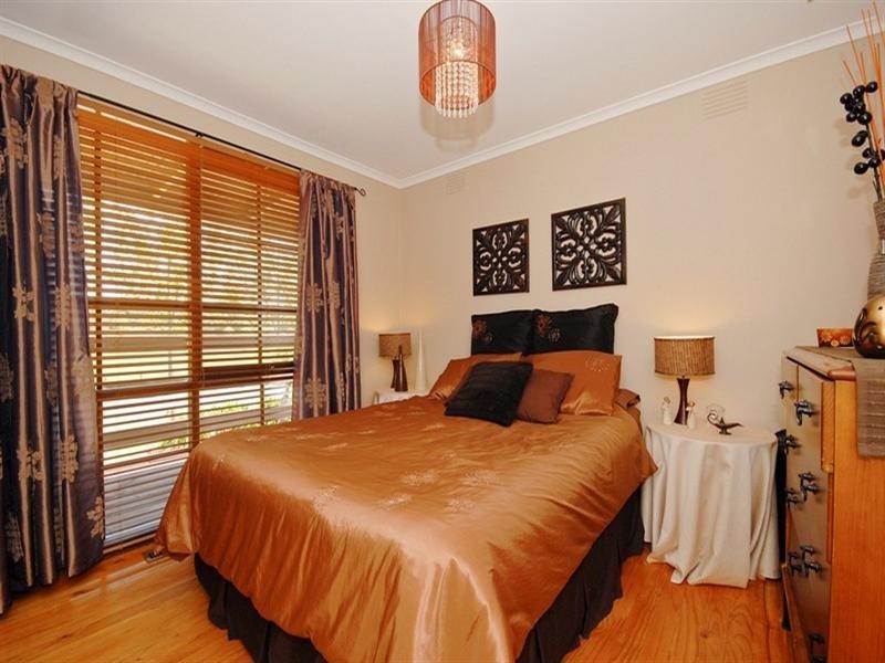 42 HARVEST Drive, Chirnside Park VIC 3116