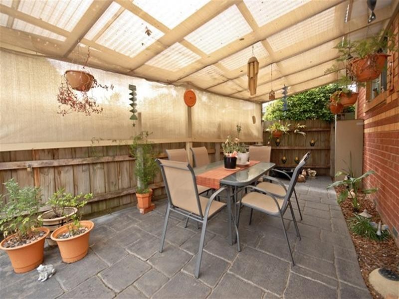 1, 425 MT DANDENONG Road, Croydon VIC 3136