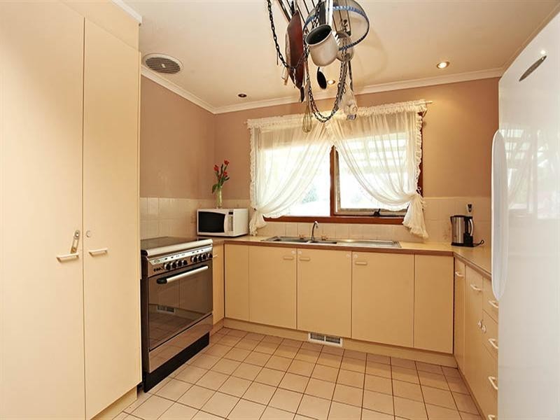 52B CENTRAL Avenue, Bayswater North VIC 3153