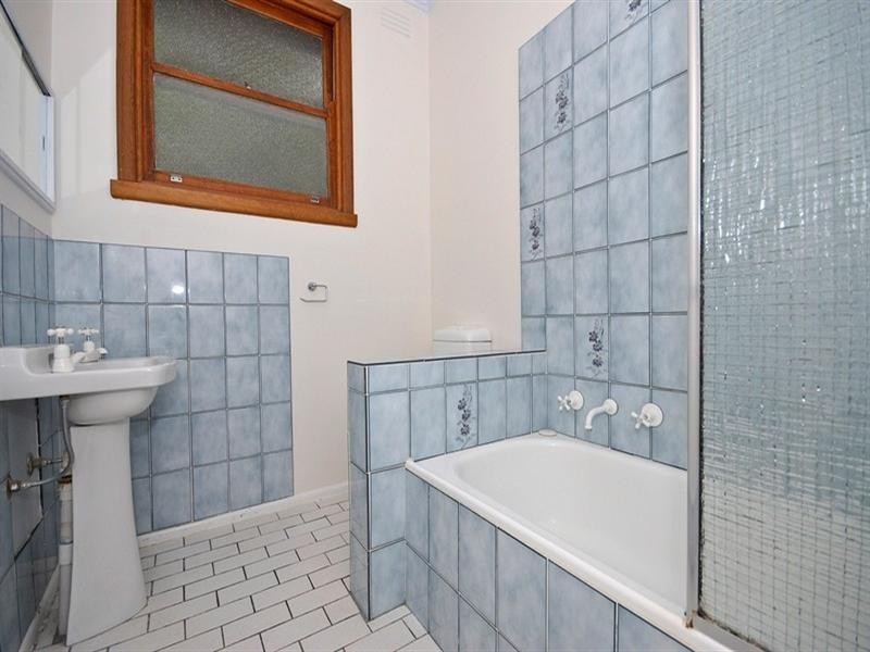 12 Gairns Court, Croydon VIC 3136