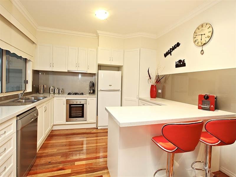 6 View Street, Croydon VIC 3136