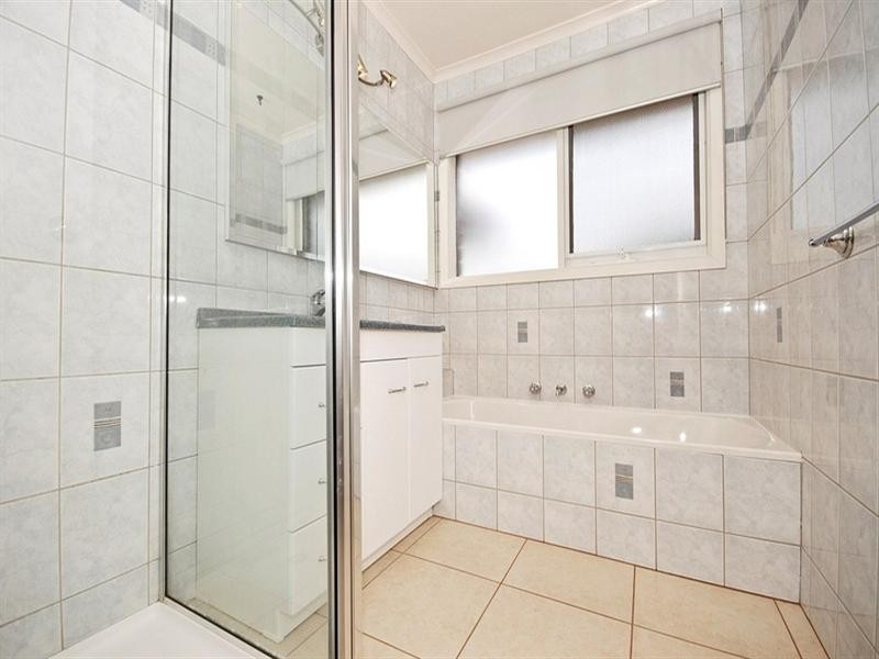 7 Wardlow Court, Croydon Hills VIC 3136