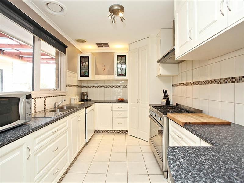 4 Arnold Street, Kilsyth VIC 3137