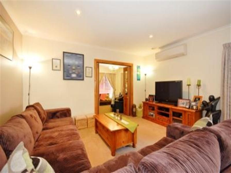 32 Sunset Drive, Kilsyth South VIC 3137