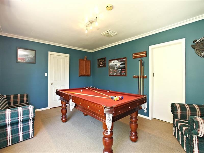 12 BRISTOL Court, Kilsyth VIC 3137