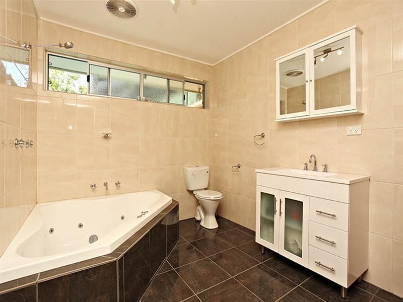 12 BRISTOL Court, Kilsyth VIC 3137