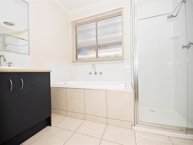 2,184-186 Dorset Road, Croydon VIC 3136