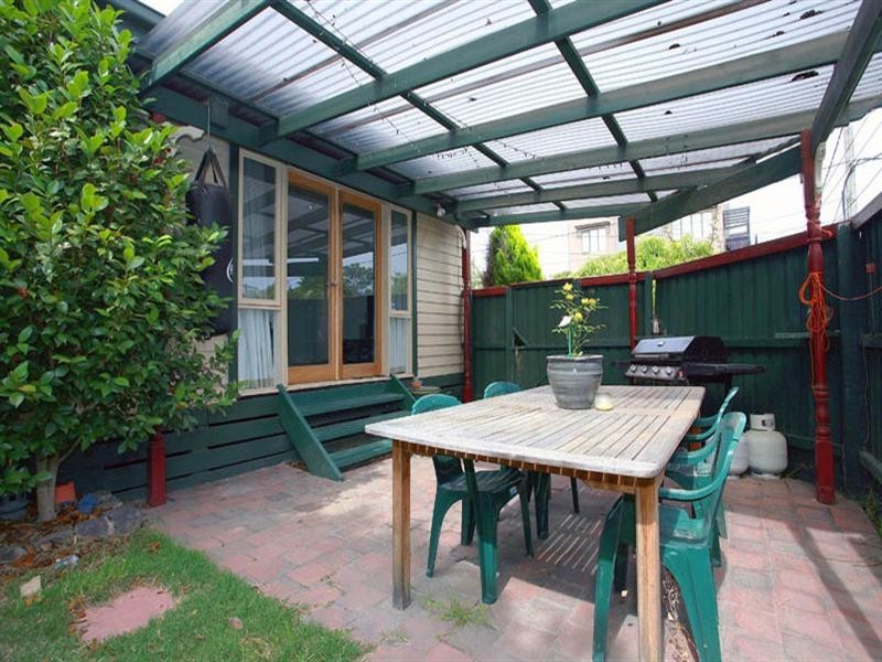 6 Churchill Street, Ringwood VIC 3134