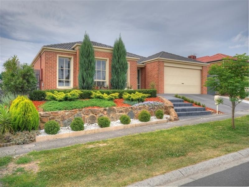 15 PAULA Way, Chirnside Park VIC 3116
