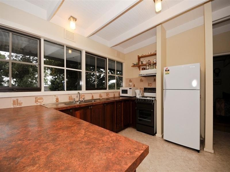 6 KEITH Court, Wandin North VIC 3139