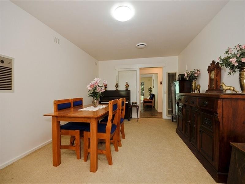 75 MELVIEW Drive, Ringwood North VIC 3134