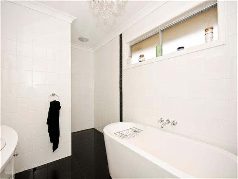 60 COUNTRY CLUB Drive, Chirnside Park VIC 3116