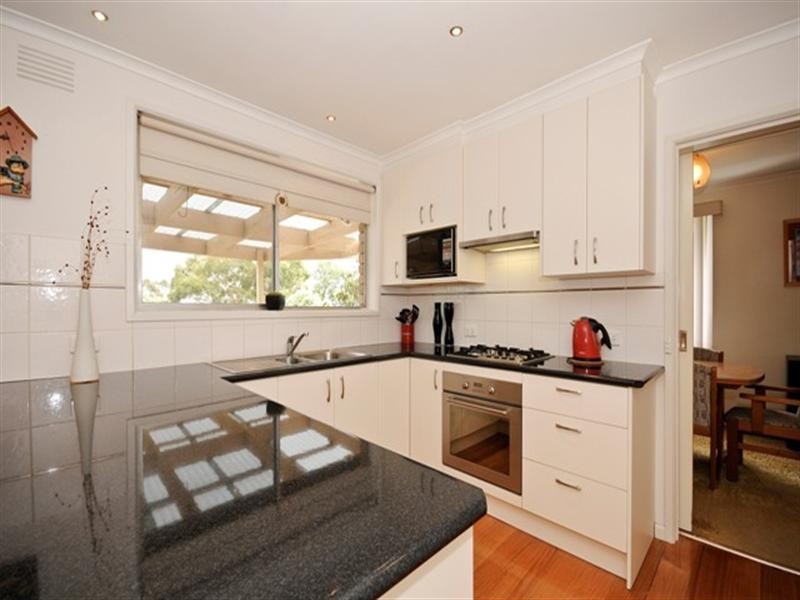 6 SPRINGSONG PASS, Chirnside Park VIC 3116