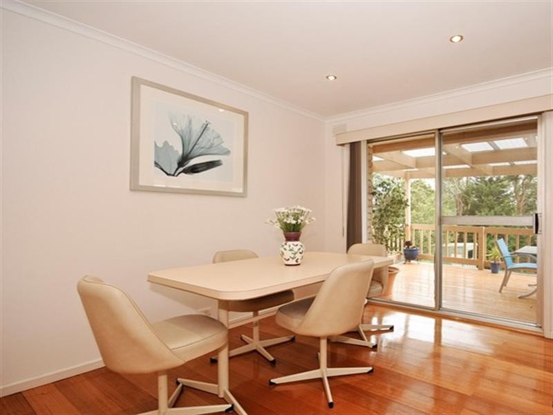 6 SPRINGSONG PASS, Chirnside Park VIC 3116