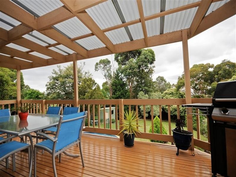 6 SPRINGSONG PASS, Chirnside Park VIC 3116