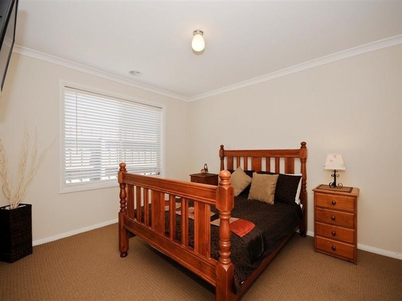 1A Cowley Court, Mooroolbark VIC 3138