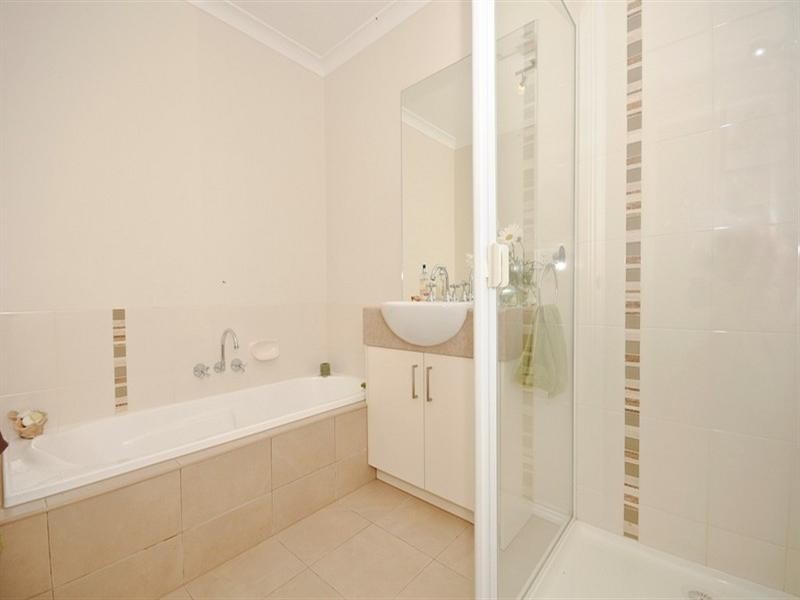 1A Cowley Court, Mooroolbark VIC 3138