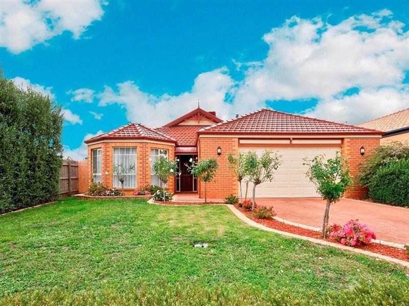 19 GLENPARK Drive, Wonga Park VIC 3115