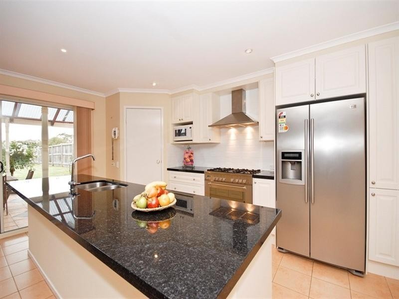 19 GLENPARK Drive, Wonga Park VIC 3115