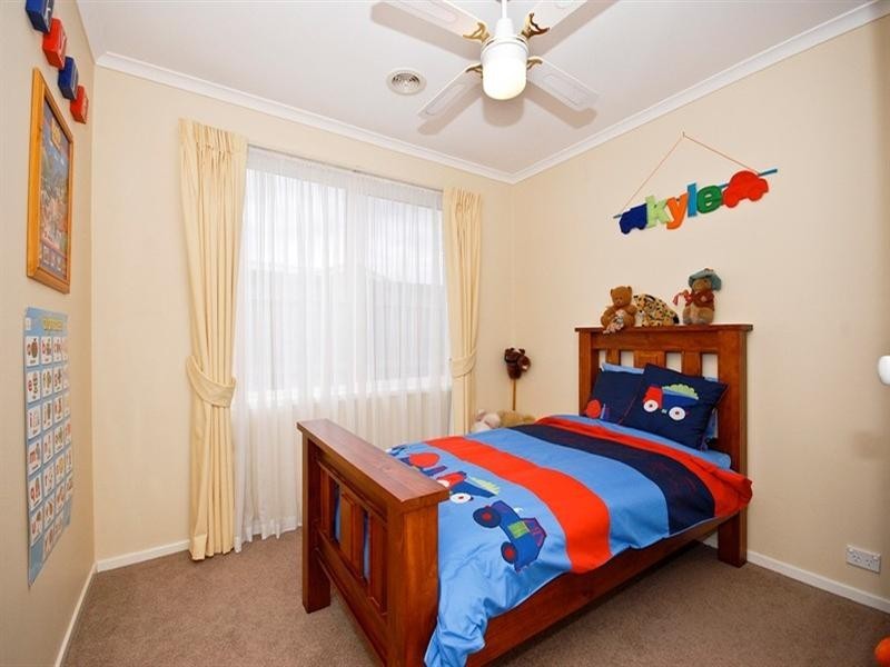 19 GLENPARK Drive, Wonga Park VIC 3115