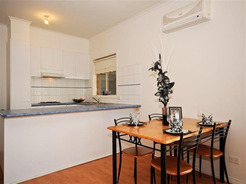 4 ROSEWOOD Place, Chirnside Park VIC 3116