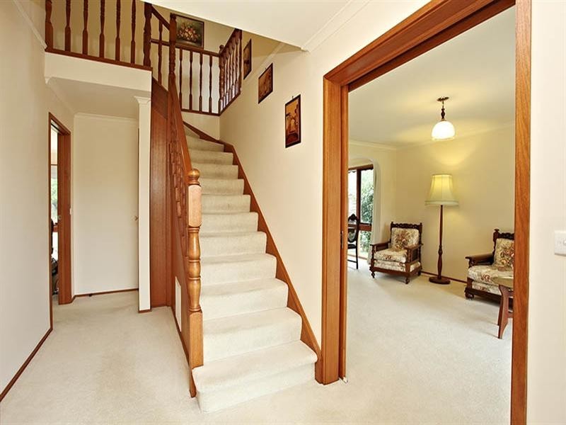 174 NANGATHAN Way, Croydon North VIC 3136