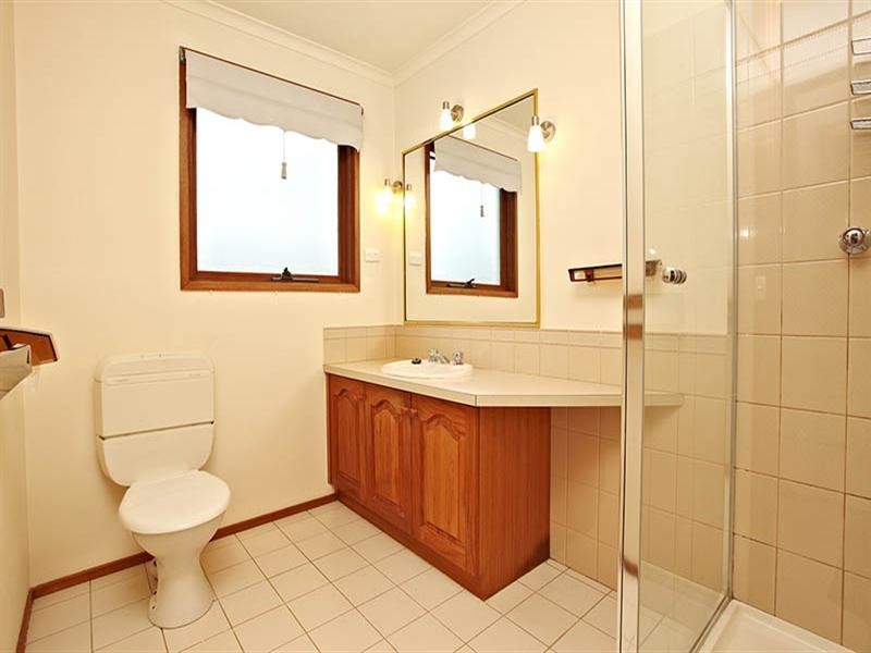 174 NANGATHAN Way, Croydon North VIC 3136