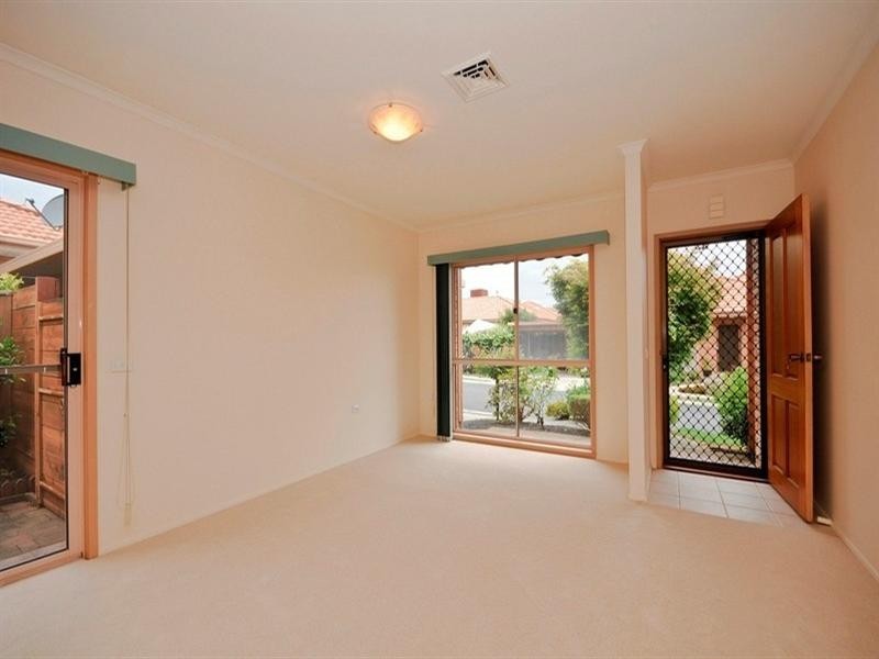 288, 67-81 MAROONDAH Highway, Croydon VIC 3136
