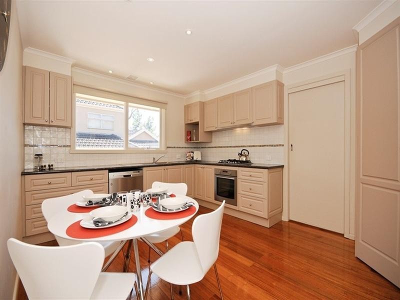 2 AMINGA Court, Croydon VIC 3136