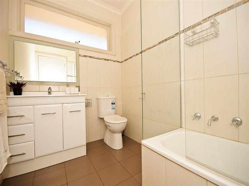 2 AMINGA Court, Croydon VIC 3136